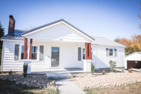 Newly Remodeled Cottage Close to Hospital and Brewery